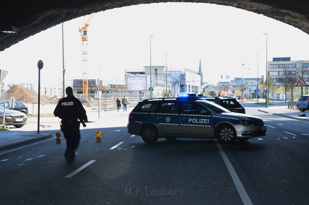 Schwerer VU Krad Kleintransporter Koeln deutz Gummersbacherstr P101.JPG - Miklos Laubert